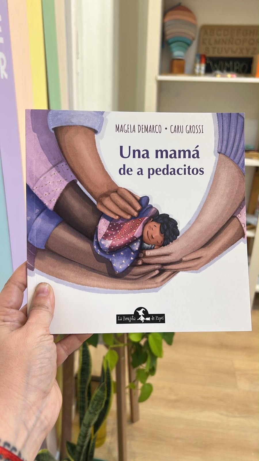 UNA MAMA EN PEDACITOS